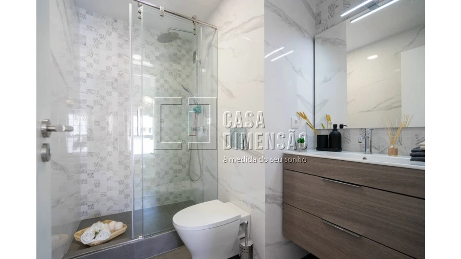 Apartamento T3 para Venda em Carnide Foto 27