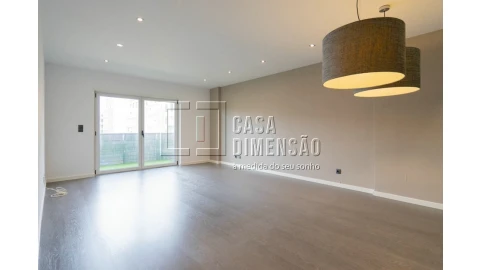 Apartamento T3 para Venda em Mina de Água