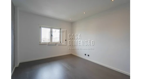 Apartamento T3 para Venda em Mina de Água