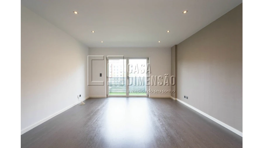 Apartamento T3 para Venda em Mina de Água Foto 9