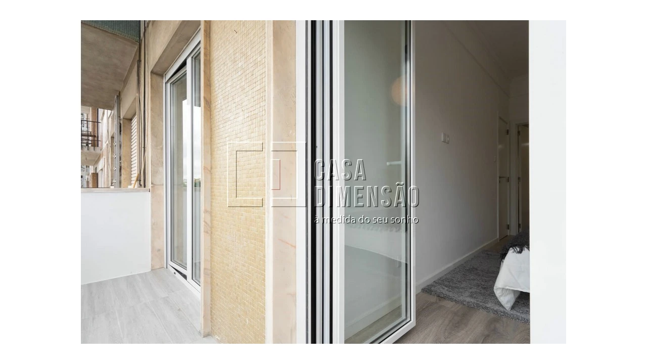 Apartamento T2 para Venda em Benfica Foto 32