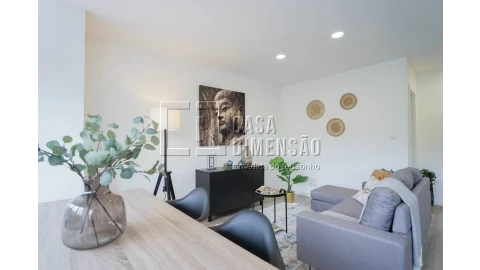 Apartamento T2 para Venda em Benfica