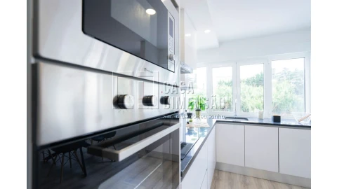Apartamento T2 para Venda em Benfica