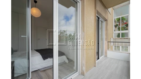 Apartamento T2 para Venda em Benfica