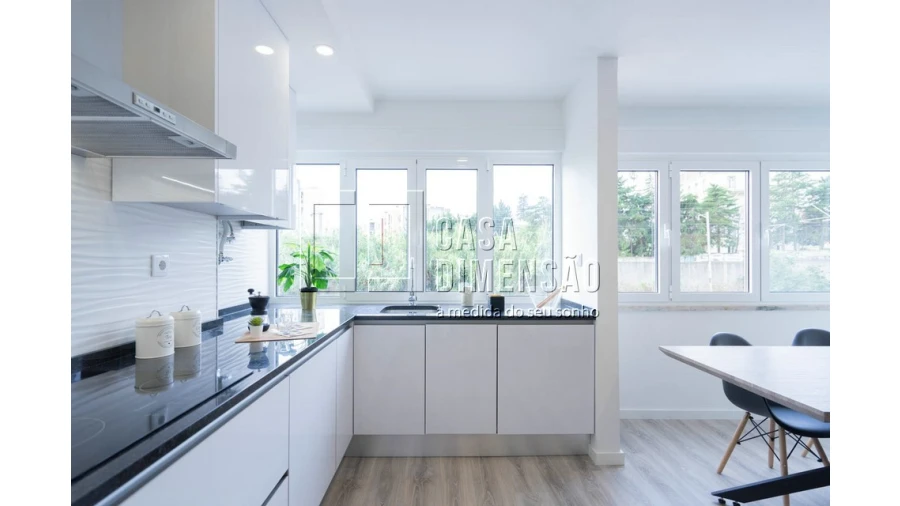 Apartamento T2 para Venda em Benfica Foto 11