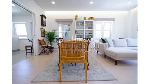 Apartamento T2 para Venda em Venteira