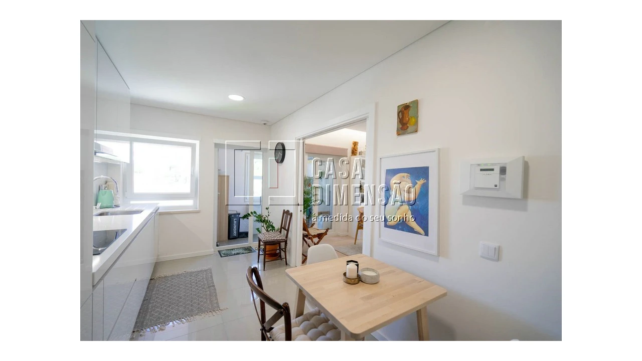 Apartamento T2 para Venda em Carnaxide e Queijas Foto 32