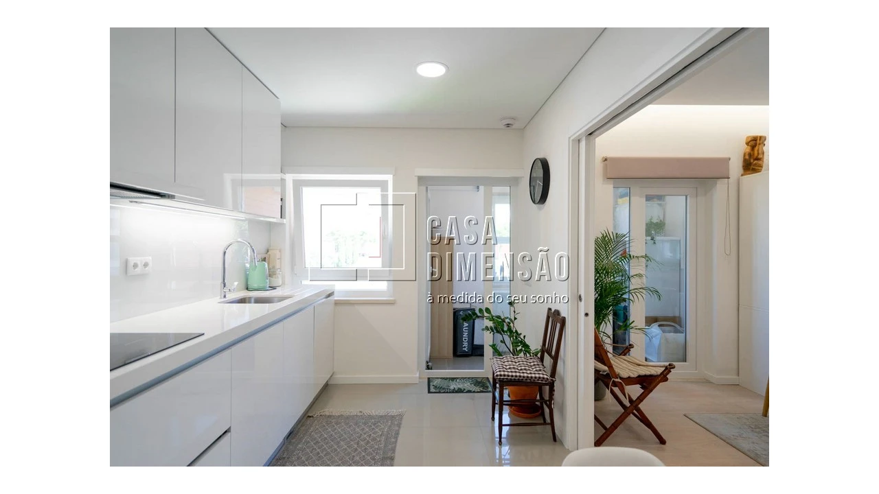Apartamento T2 para Venda em Carnaxide e Queijas Foto 33