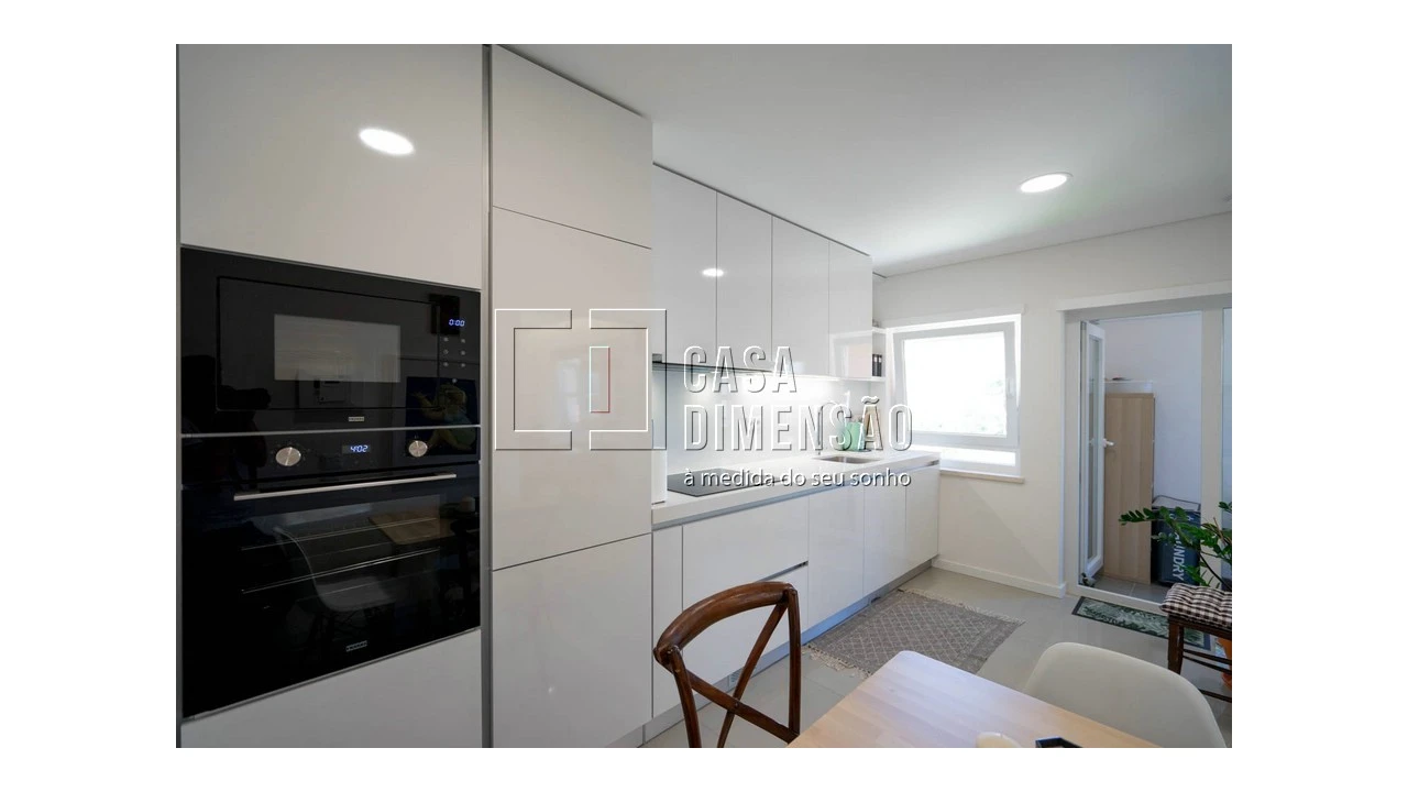 Apartamento T2 para Venda em Carnaxide e Queijas Foto 34