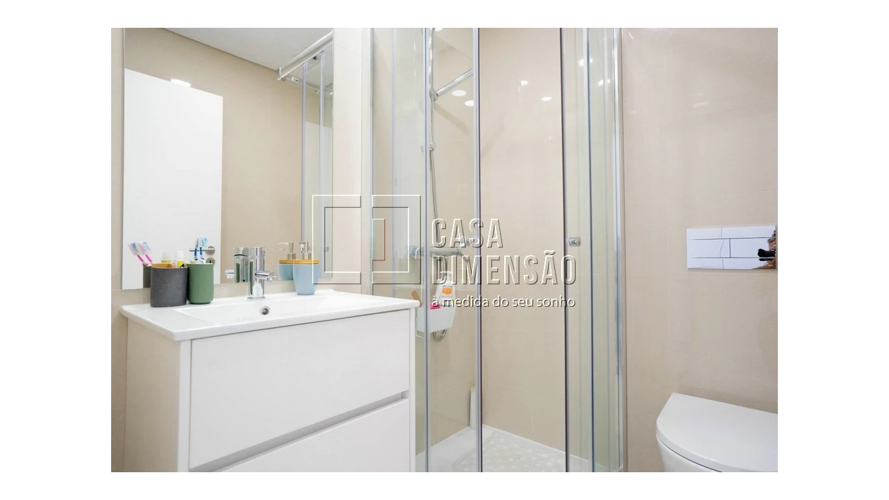 Apartamento T2 para Venda em Carnaxide e Queijas Foto 53