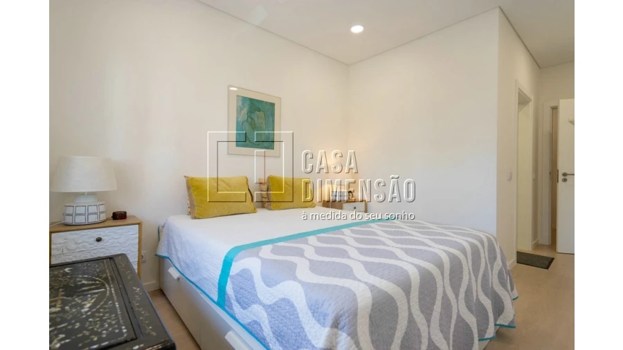 Apartamento T2 para Venda em Carnaxide e Queijas Foto 49
