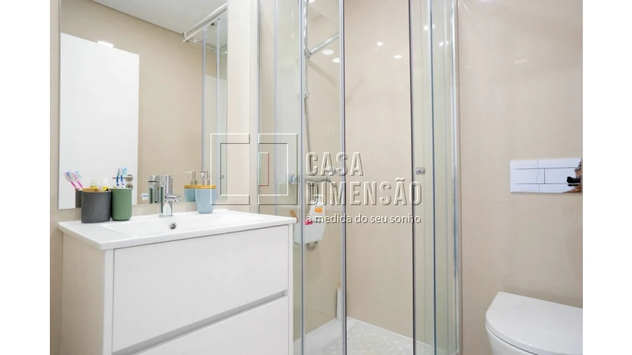 Apartamento T2 para Venda em Carnaxide e Queijas Foto 53