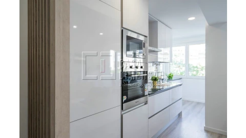 Apartamento T3 para Venda em São Domingos de Benfica