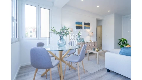 Apartamento T3 para Venda em São Domingos de Benfica