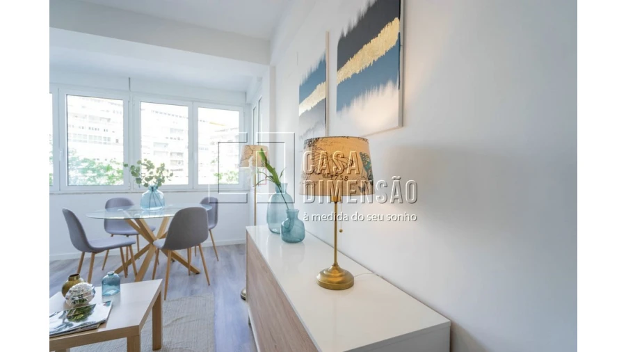 Apartamento T3 para Venda em São Domingos de Benfica Foto 8