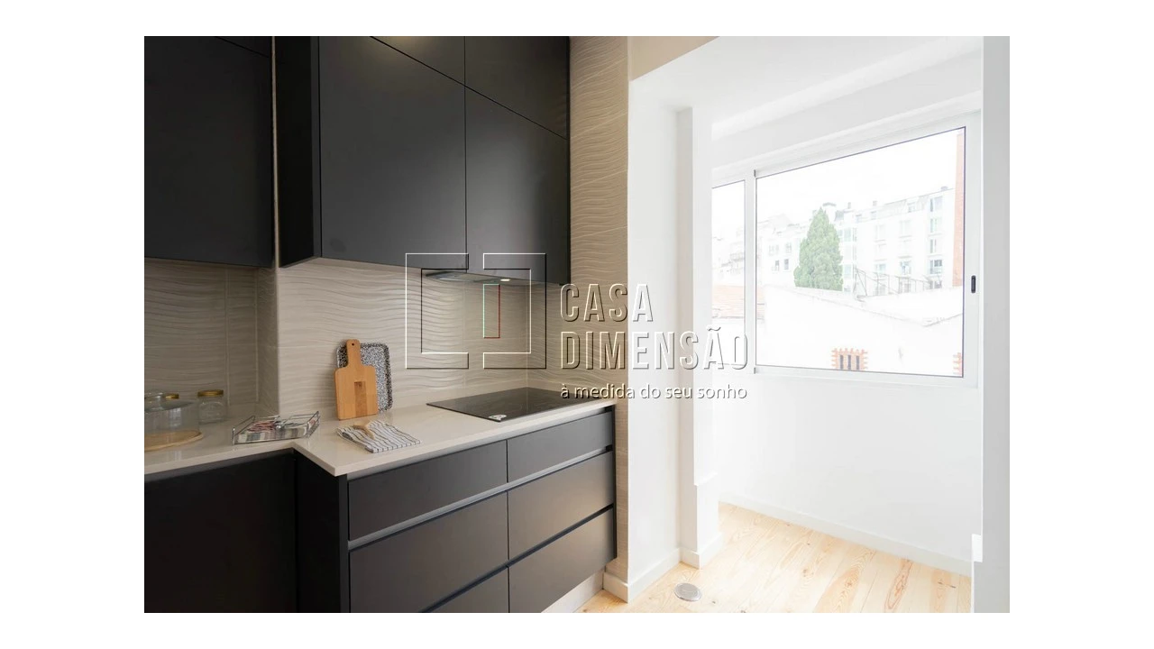 Apartamento T2 para Venda em Campo de Ourique Foto 17