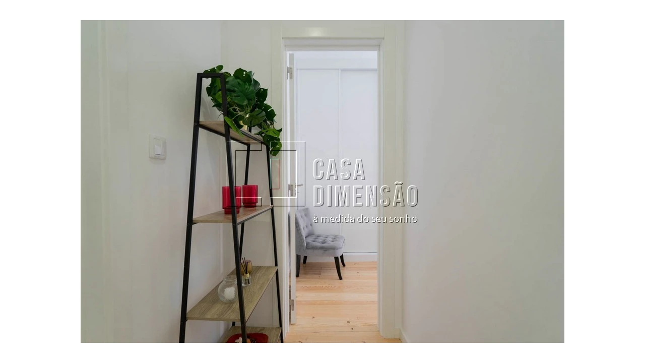 Apartamento T2 para Venda em Campo de Ourique Foto 18
