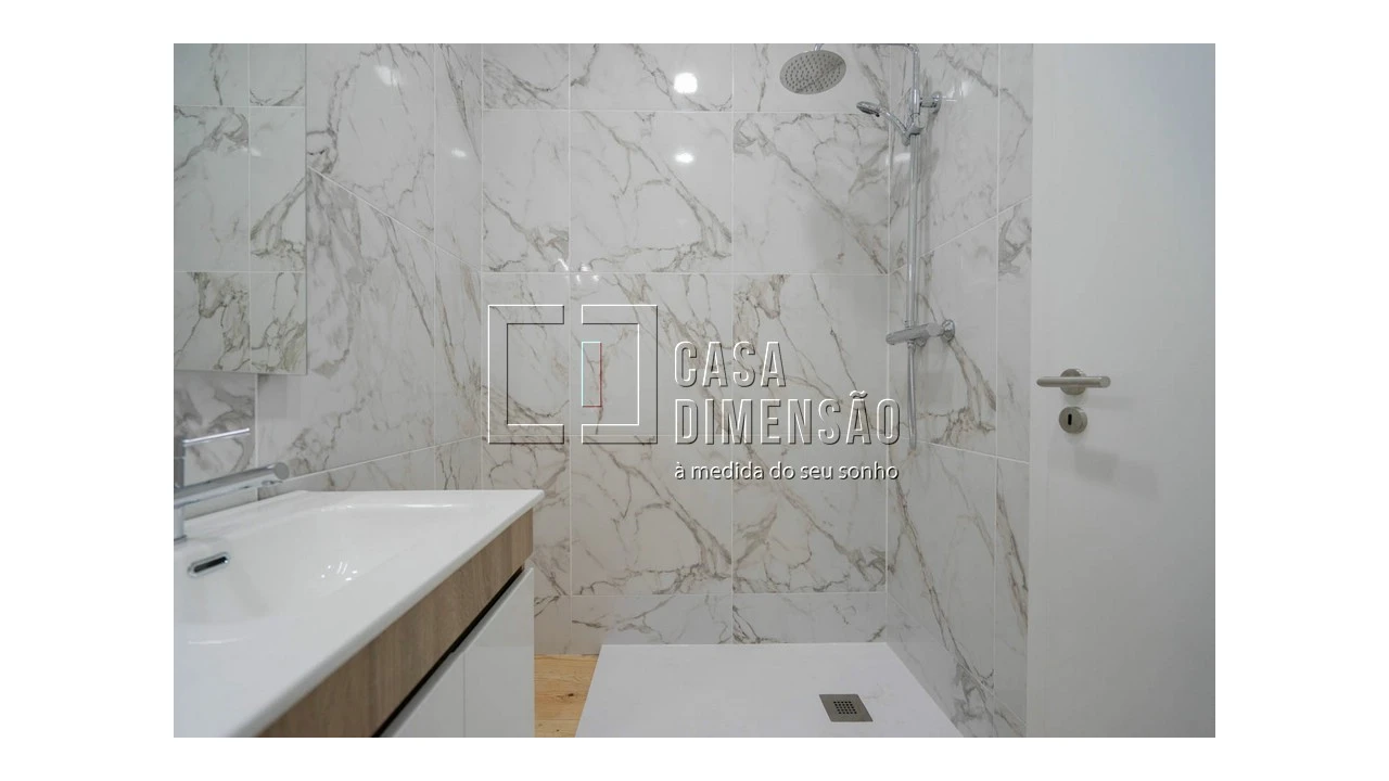 Apartamento T2 para Venda em Campo de Ourique Foto 21