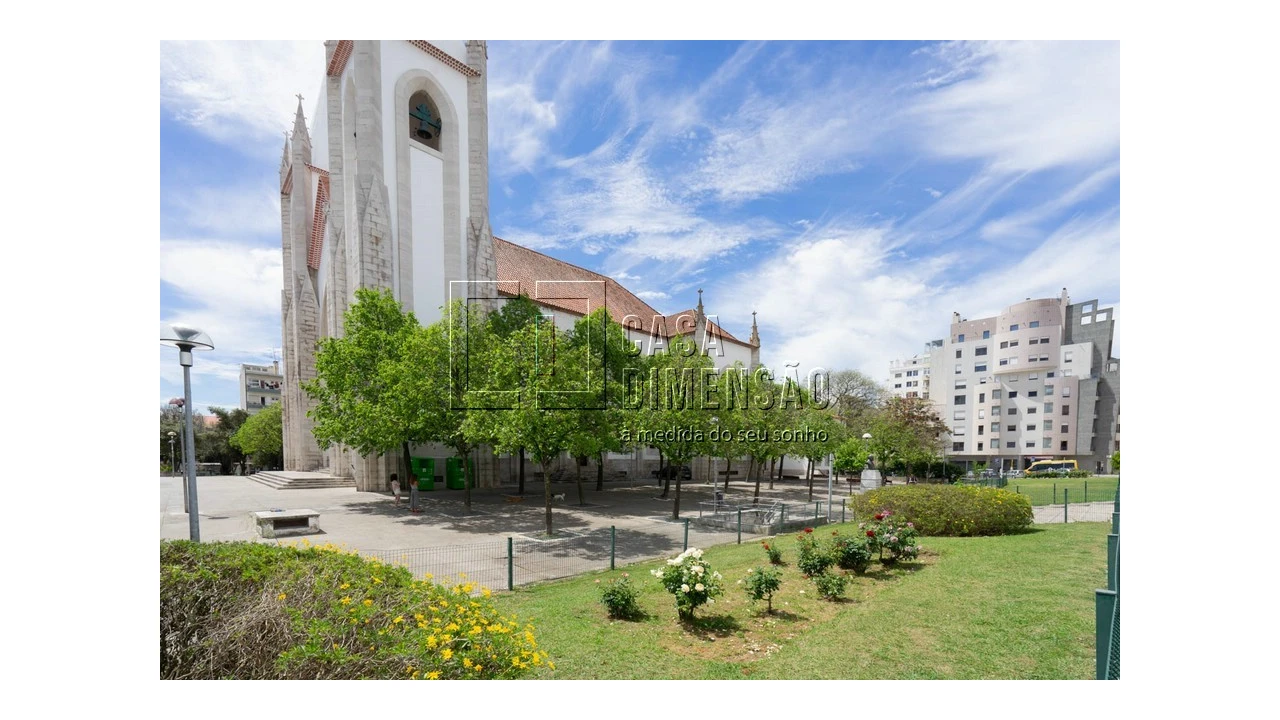 Apartamento T2 para Venda em Campo de Ourique Foto 38