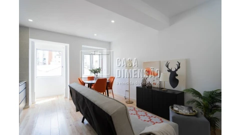 Apartamento T2 para Venda em Campo de Ourique