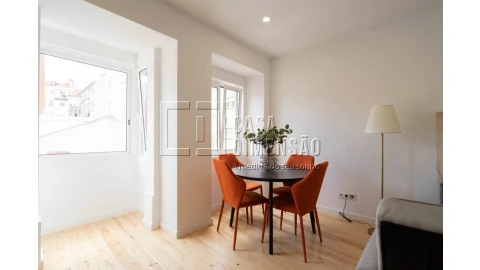 Apartamento T2 para Venda em Campo de Ourique