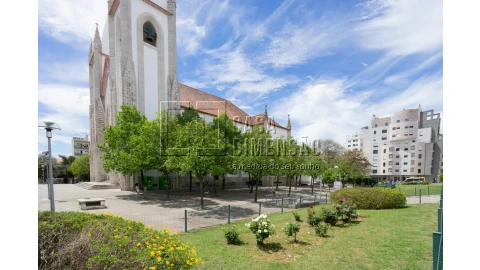 Apartamento T2 para Venda em Campo de Ourique