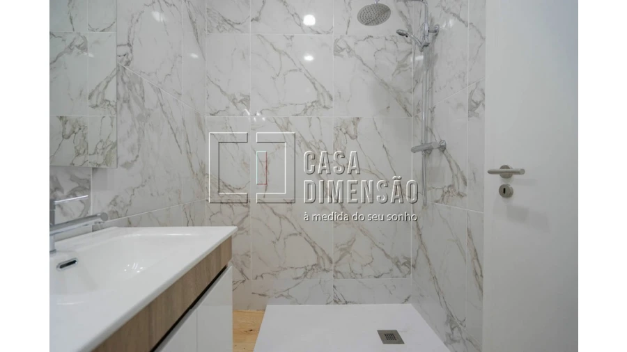 Apartamento T2 para Venda em Campo de Ourique Foto 21
