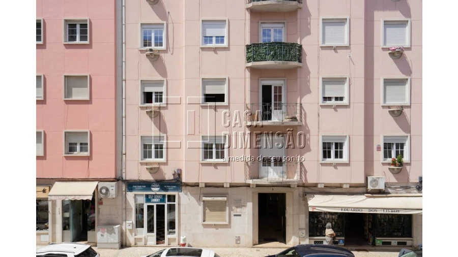 Apartamento T2 para Venda em Campo de Ourique Foto 34