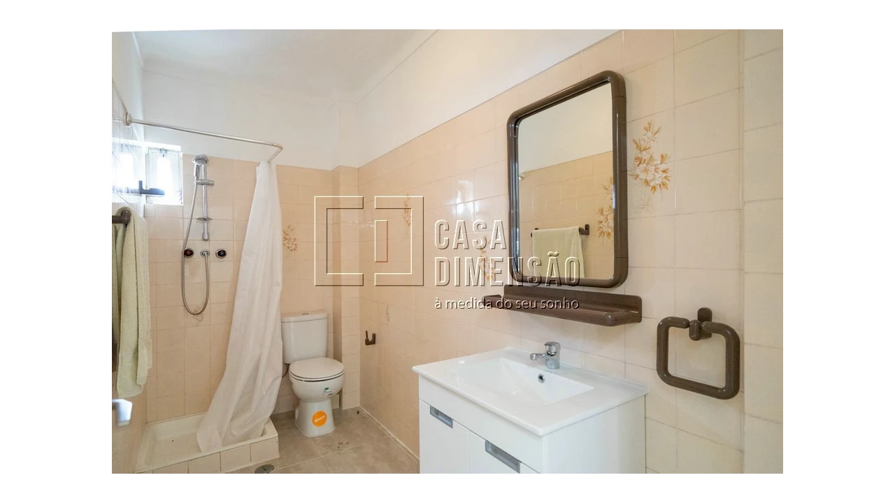 Apartamento T3 para Venda em Carnaxide e Queijas Foto 15