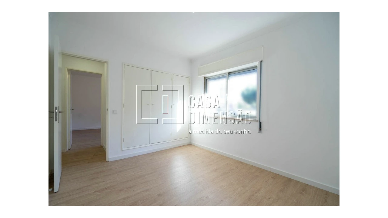 Apartamento T3 para Venda em Carnaxide e Queijas Foto 21