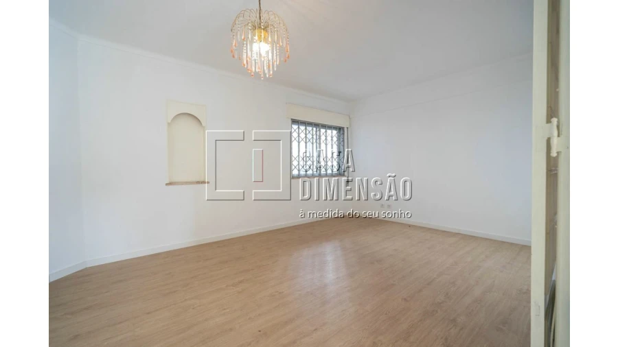 Apartamento T3 para Venda em Carnaxide e Queijas Foto 5