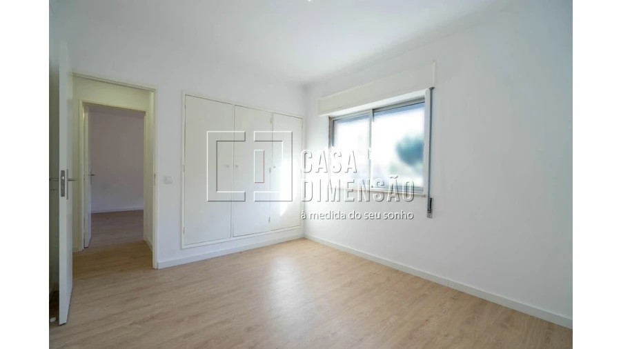 Apartamento T3 para Venda em Carnaxide e Queijas Foto 21