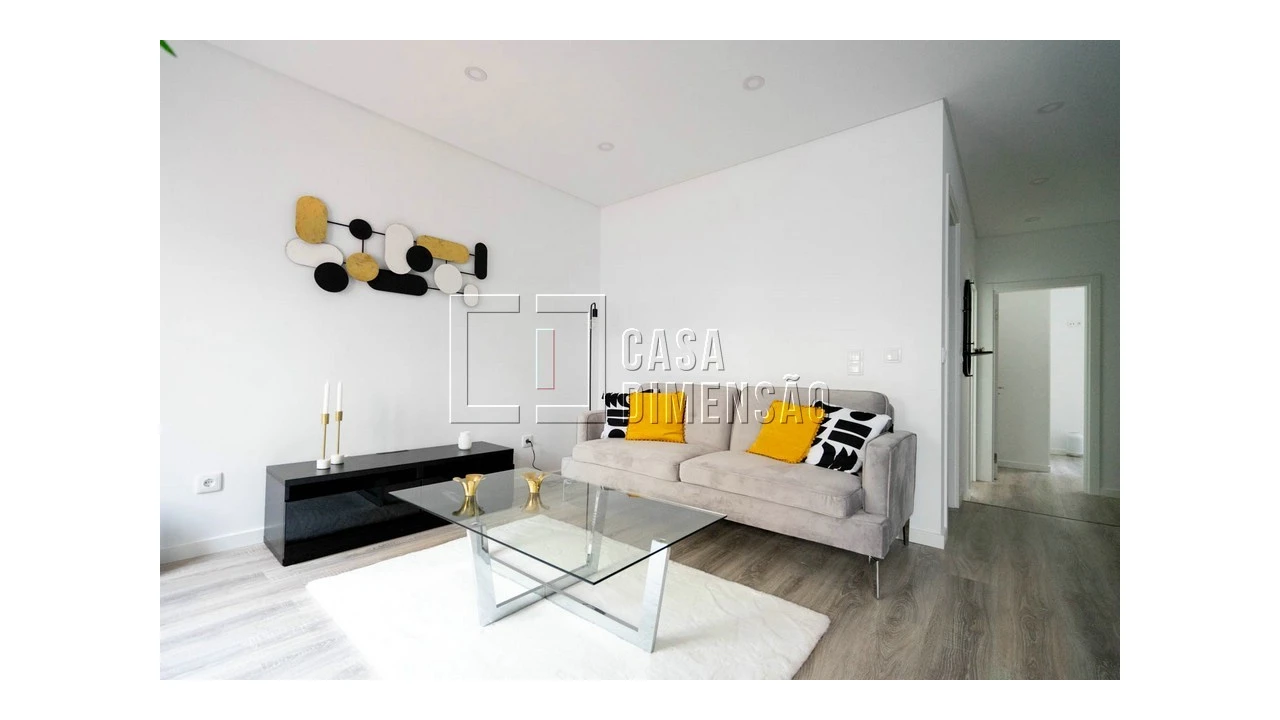 Apartamento T3 para Venda em Benfica Foto 4