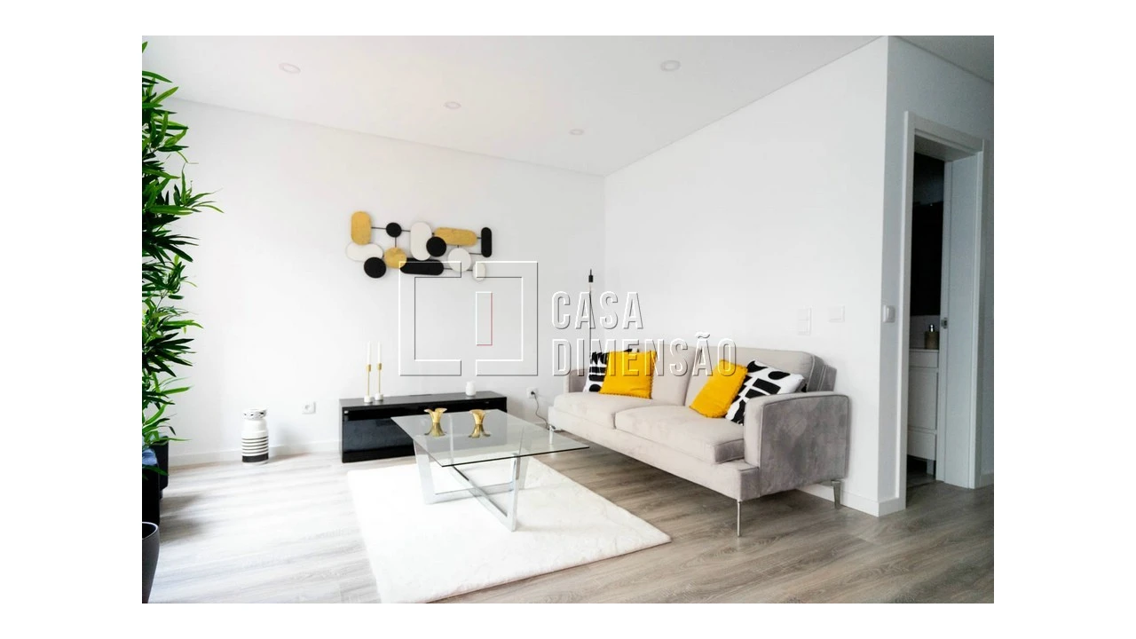 Apartamento T3 para Venda em Benfica Foto 5