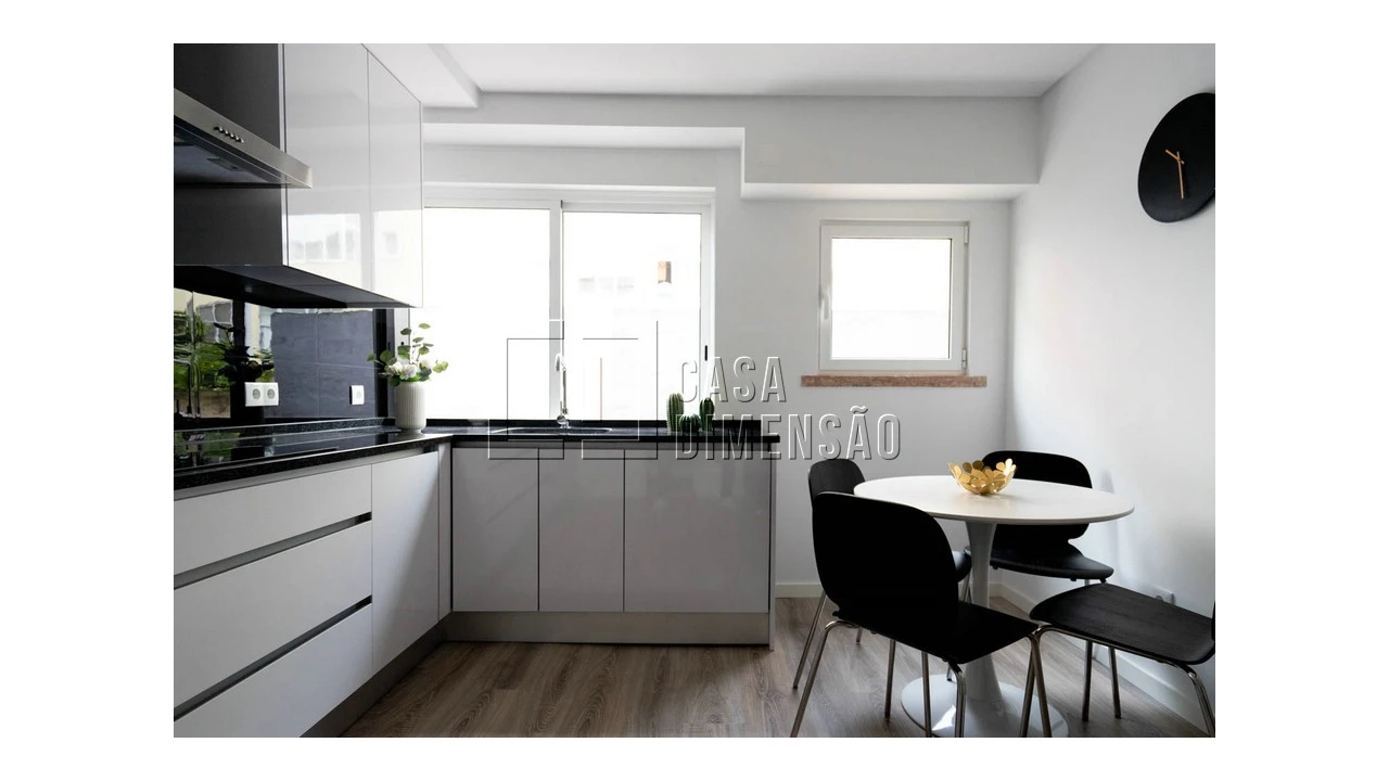 Apartamento T3 para Venda em Benfica Foto 14