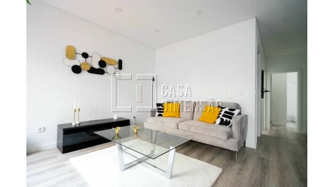Apartamento T3 para Venda em Benfica