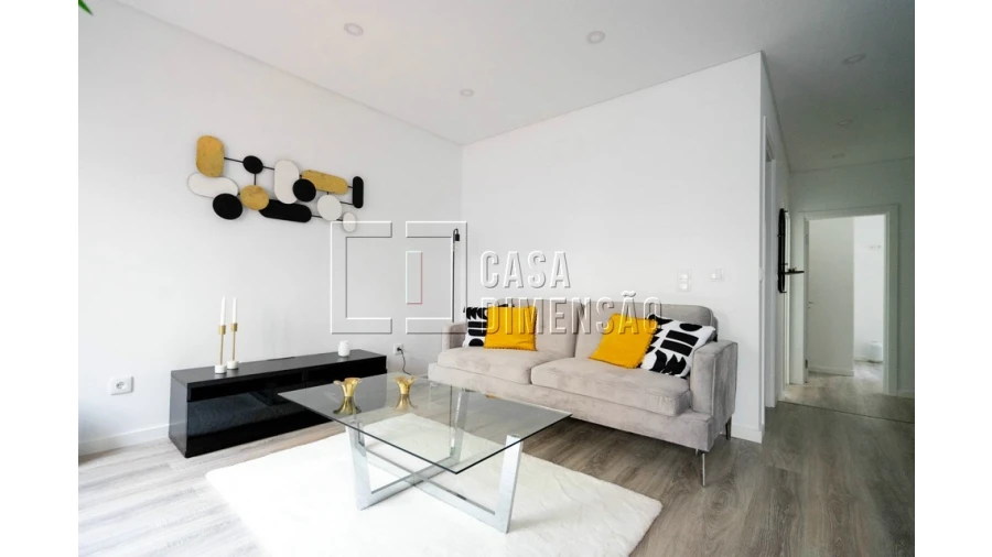 Apartamento T3 para Venda em Benfica Foto 4