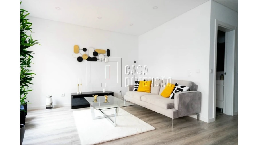 Apartamento T3 para Venda em Benfica Foto 5