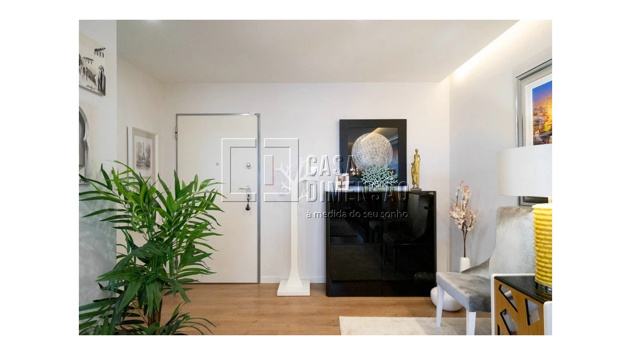 Apartamento T4 para Venda em Carnaxide e Queijas Foto 2