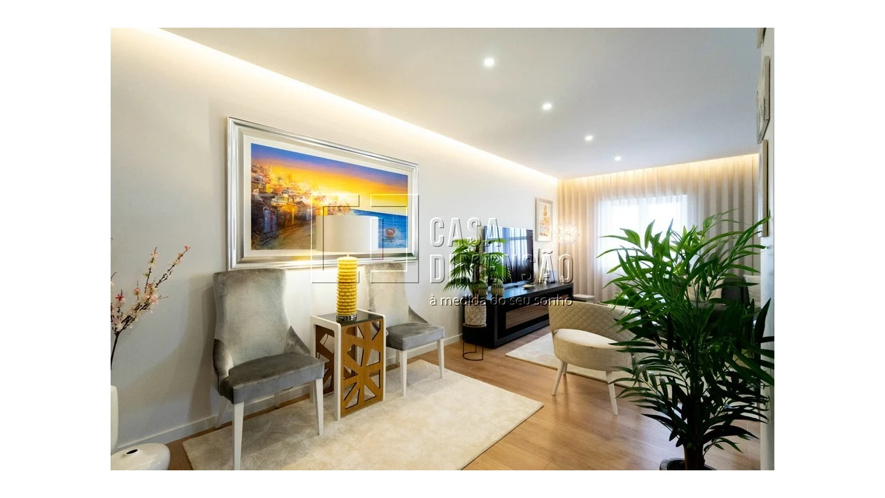 Apartamento T4 para Venda em Carnaxide e Queijas Foto 5