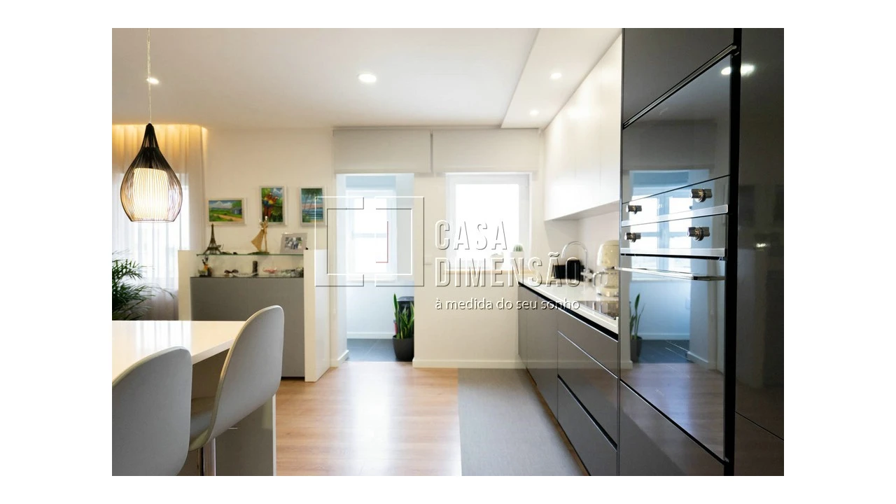 Apartamento T4 para Venda em Carnaxide e Queijas Foto 20