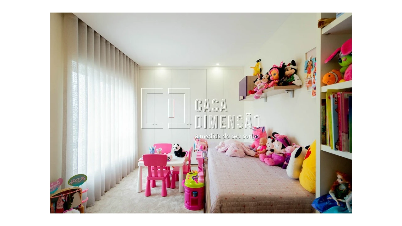 Apartamento T4 para Venda em Carnaxide e Queijas Foto 35