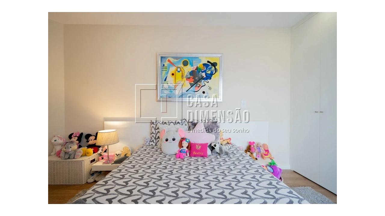 Apartamento T4 para Venda em Carnaxide e Queijas Foto 39
