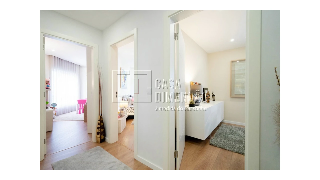 Apartamento T4 para Venda em Carnaxide e Queijas Foto 58