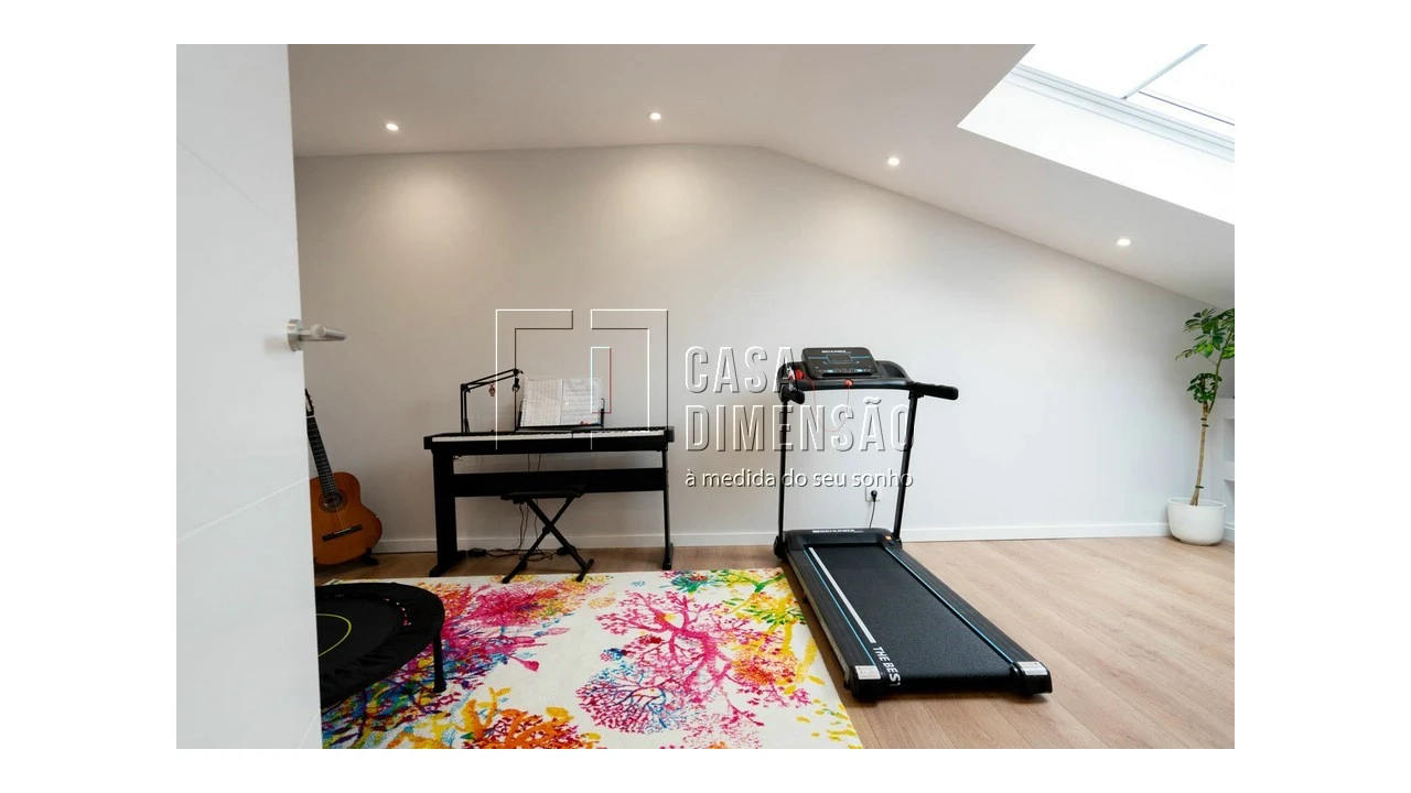 Apartamento T4 para Venda em Carnaxide e Queijas Foto 73