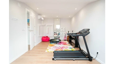 Apartamento T4 para Venda em Carnaxide e Queijas
