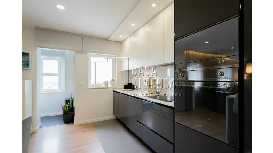 Apartamento T4 para Venda em Carnaxide e Queijas Foto 22