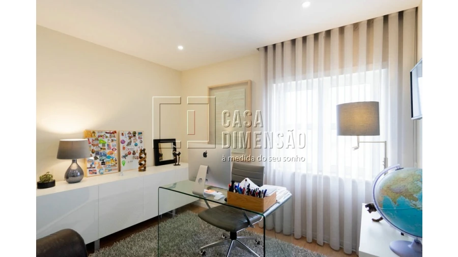 Apartamento T4 para Venda em Carnaxide e Queijas Foto 45