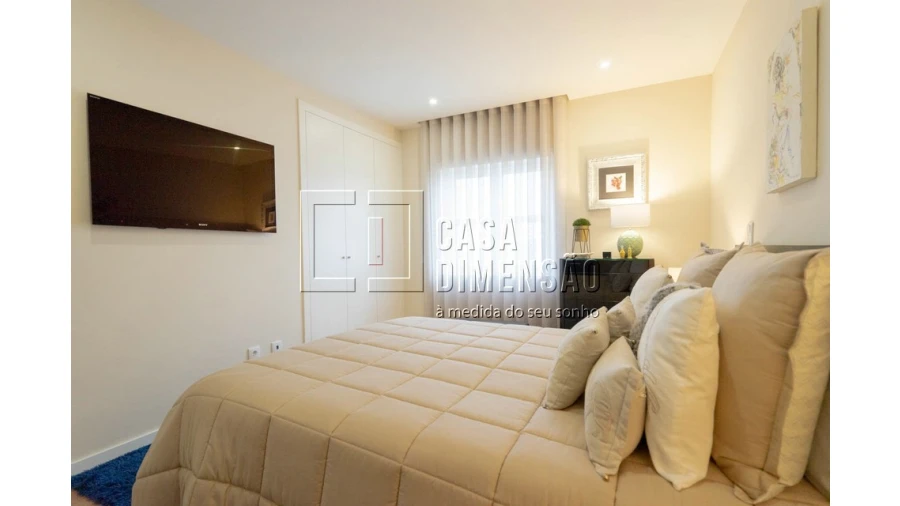 Apartamento T4 para Venda em Carnaxide e Queijas Foto 52
