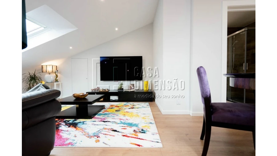 Apartamento T4 para Venda em Carnaxide e Queijas Foto 61